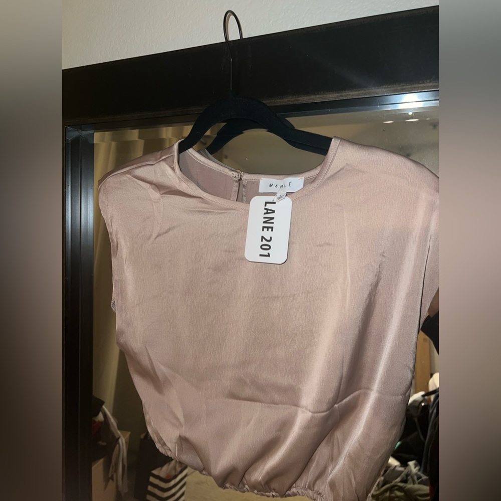 Lane 201 Boutique crop top shoulder shirt size M/L